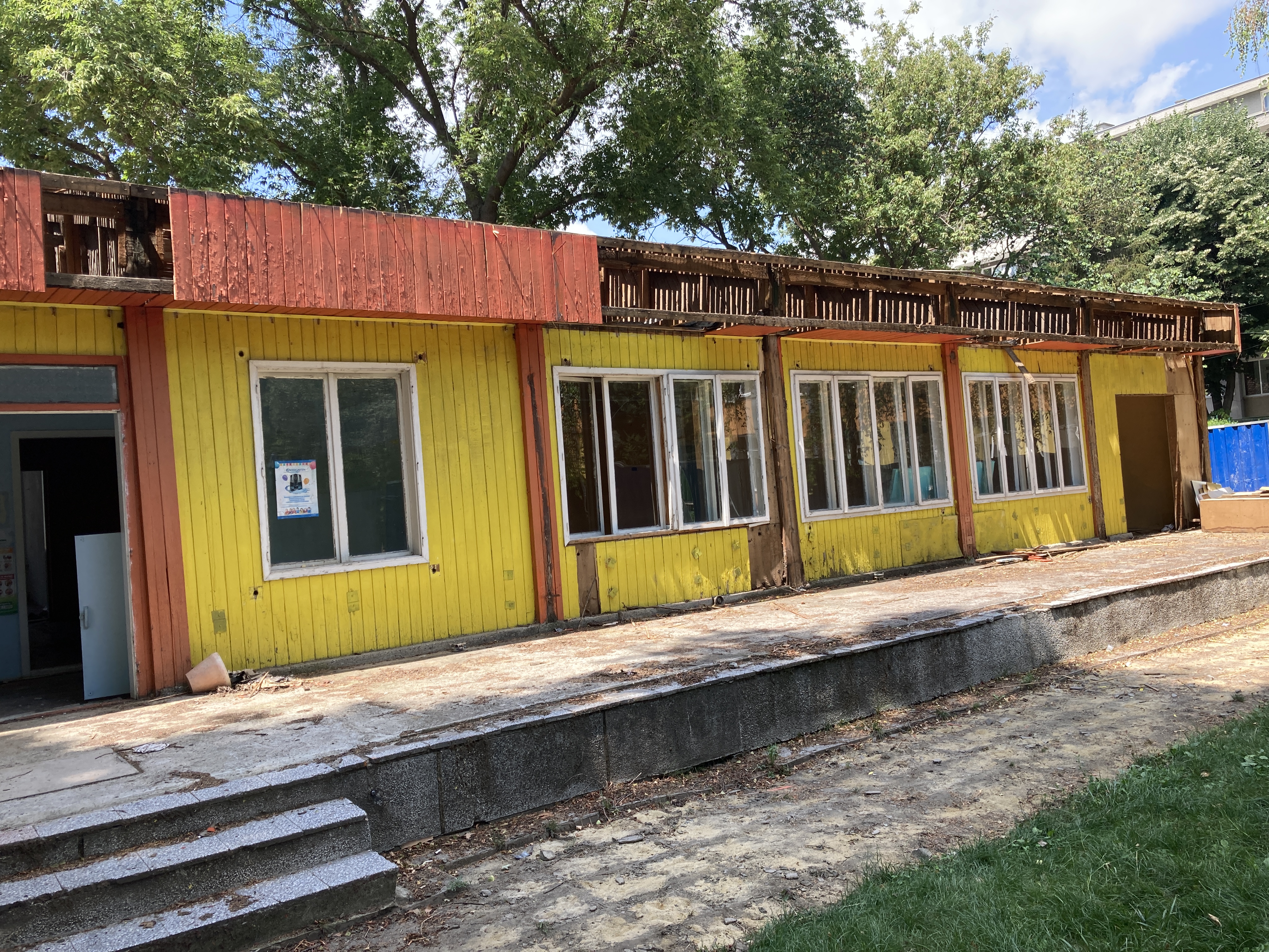 Преди — друг ъгъл на старата сграда